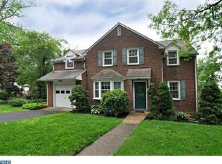 530 Lindley Rd, Glenside, PA 19038