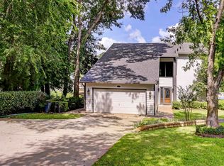 12438 Lake Vista Dr, Willis, TX 77318