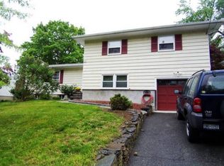 8 Cook Ln, Croton On Hudson, NY 10520