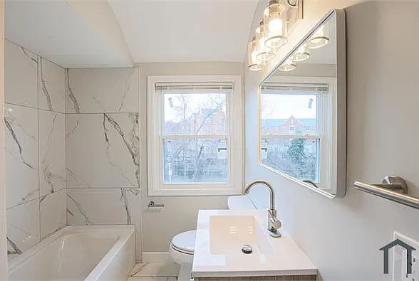 1554 Pentwood Rd — Photo 10
