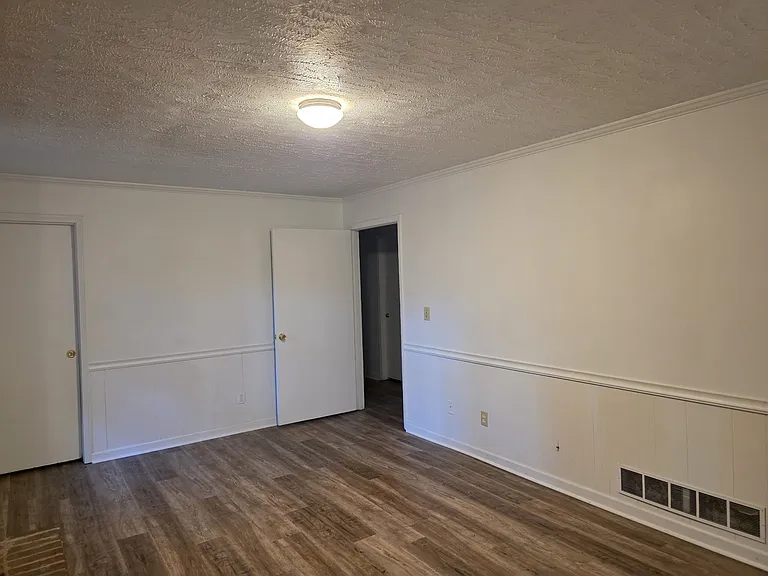 5678 Miller Ct — Photo 15