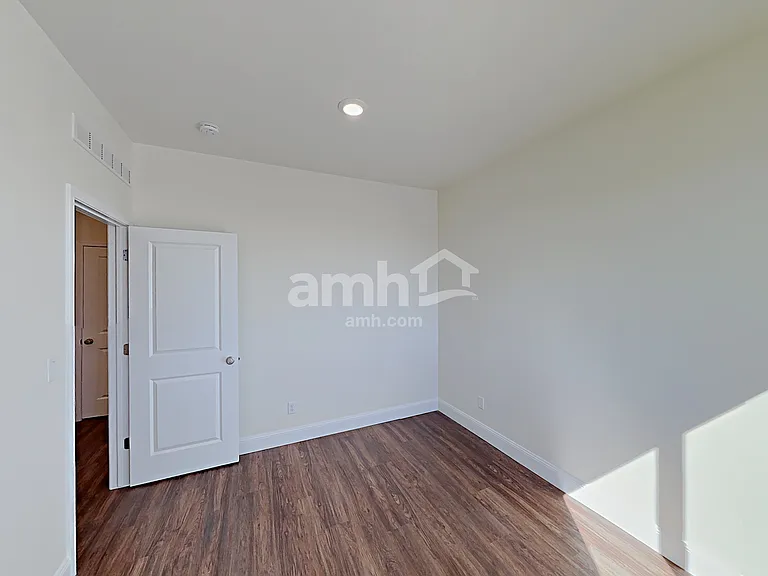 2711 W 3400 S — Photo 13