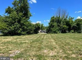 520 W 3rd St, Chester, PA 19013