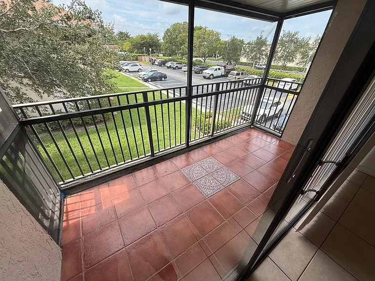 5981 Washington St #207 — Photo 3