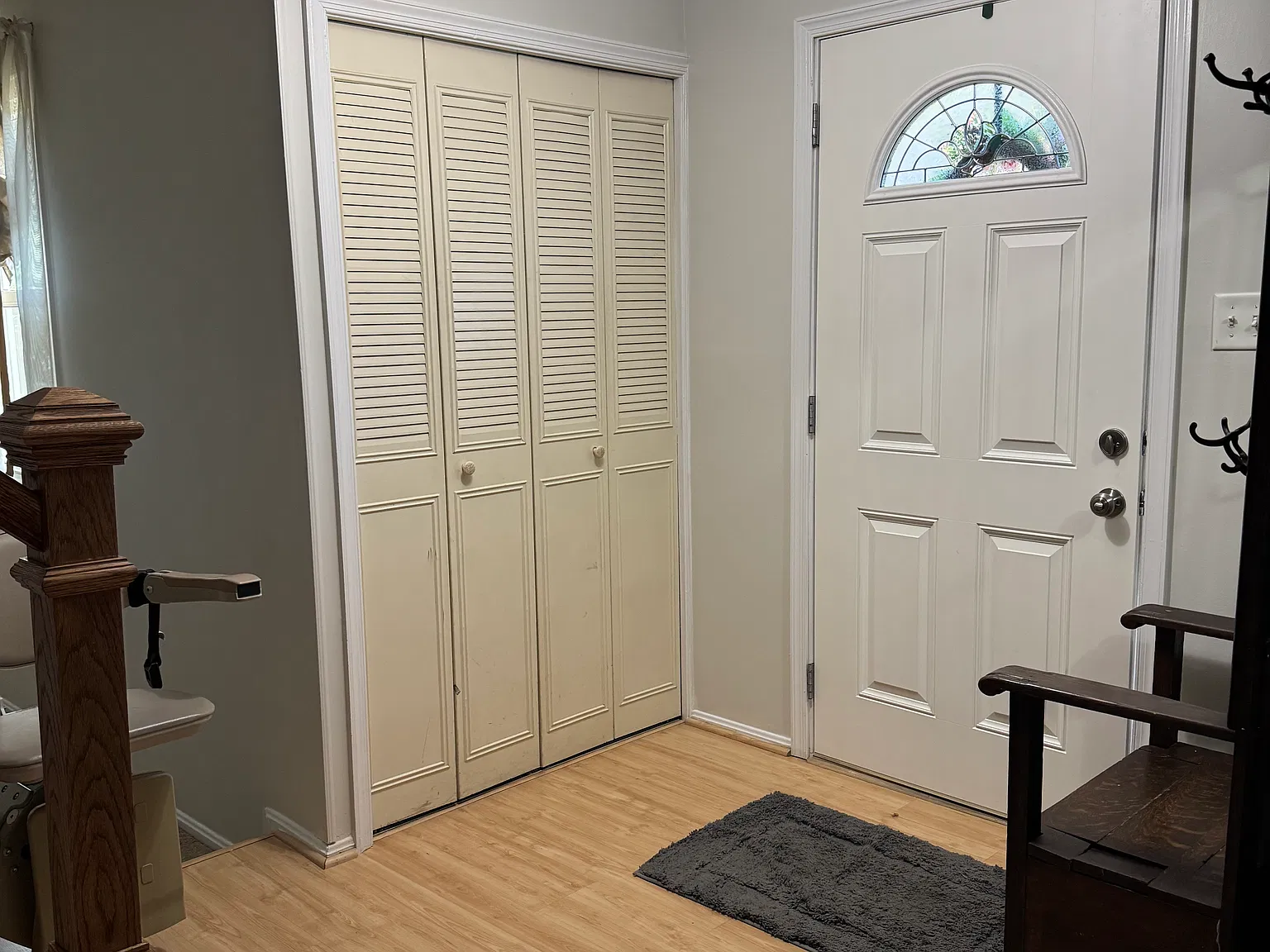 4 bed, 2.5 bath, 2068 sqft, $3,945 — Photo 2