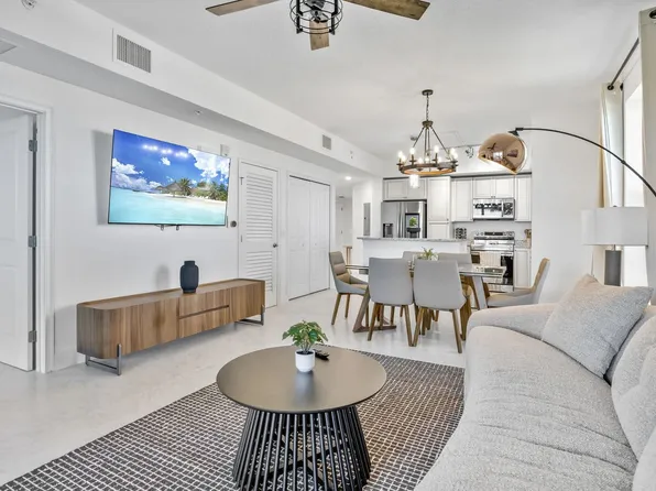 605 Kemp St, Merritt Island, FL