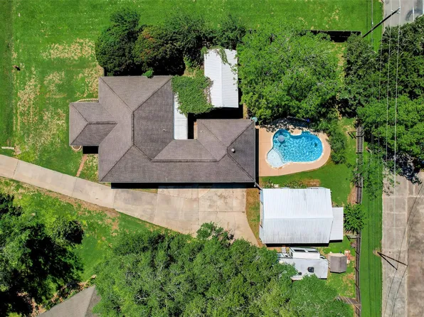 13414 Anna Ct, Santa Fe, TX 77517