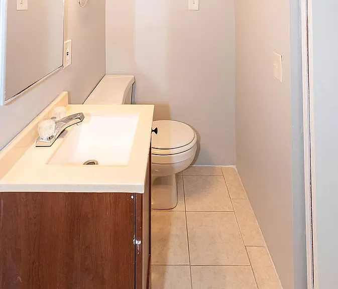 527 S Lehigh St — Photo 31
