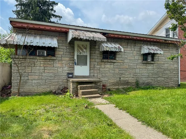 1018 E 12th St, Parkersburg, WV 26101