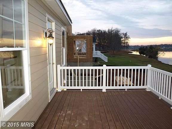 3rd image of 7124 Lake Dr