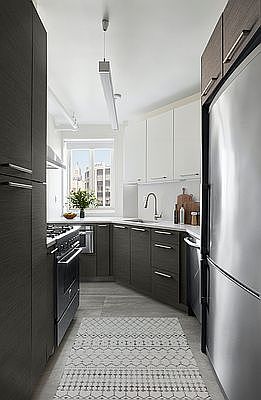 3rd image of 653 E 14th St APT 10A