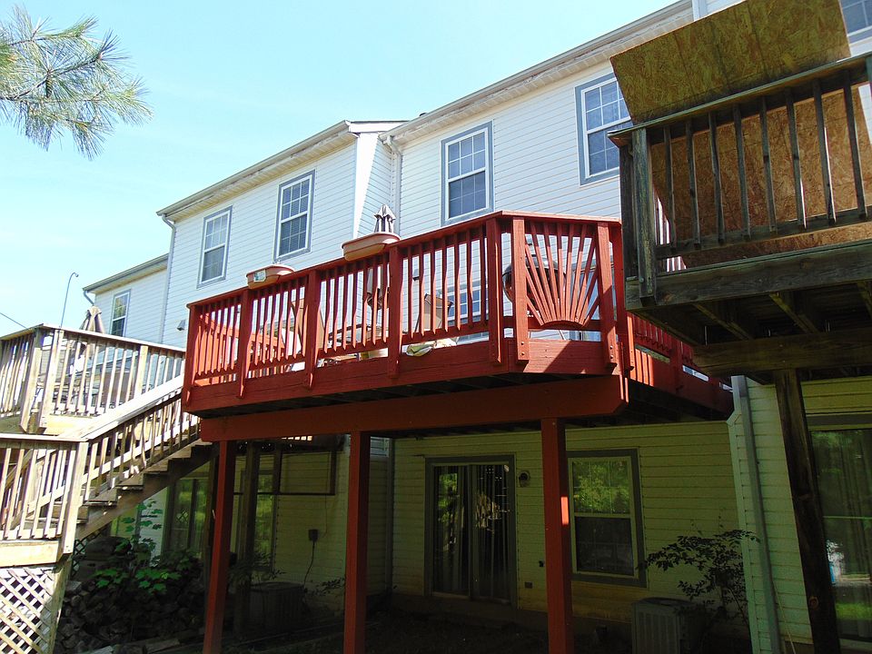 2nd image of 18 Amberlady Ct
