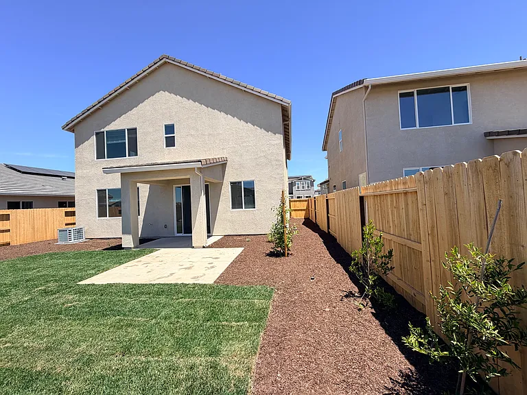 8371 Valpane Way — Photo 31