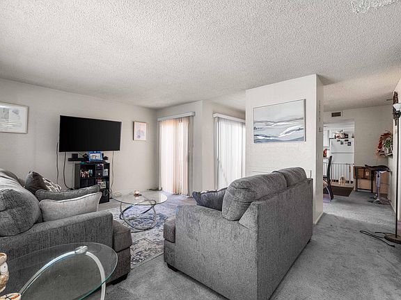 5th image of 44200 Kingtree Ave Unit 1