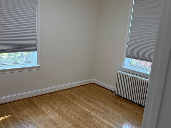 3rd image of 4111 Nicholson St APT 7