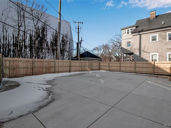 5th image of 1017 Lafayette Ave