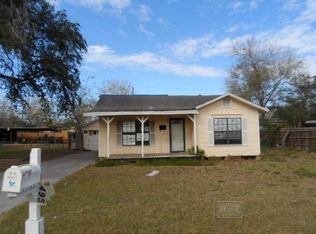 495 Norman Ave, Raymondville, TX 78580