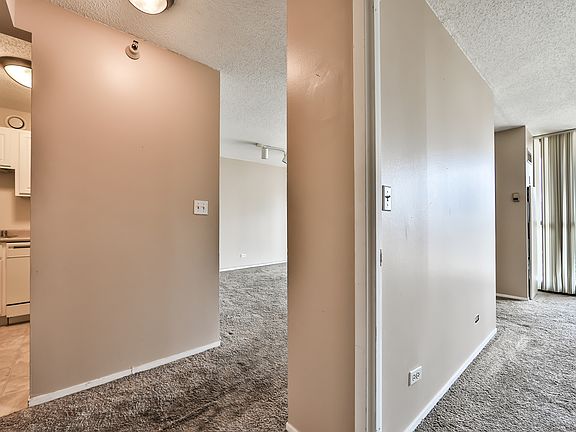 2nd image of 10 E Ontario St APT 3201