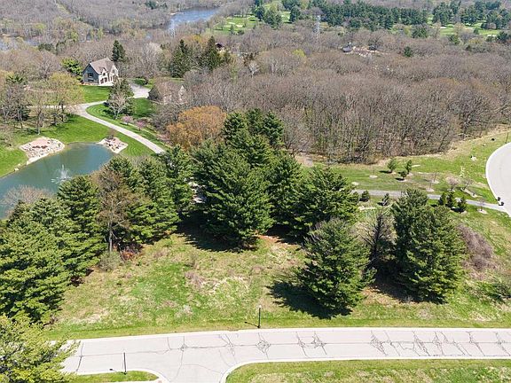 2nd image of 2801 Arbor Ridge Way
