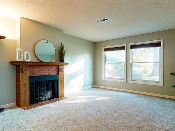 5th image of 4000 S 56th St APT 108A