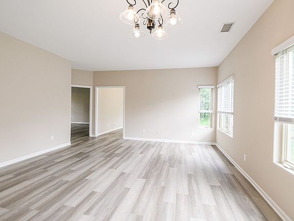5th image of 10501 Ontario Dr