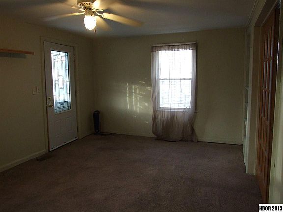 2nd image of 124 N Grant St