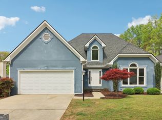 145 Glen Holly Dr, Roswell, GA 30076