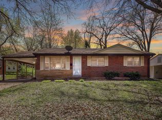 926 Thatcher Ave, Saint Louis, MO