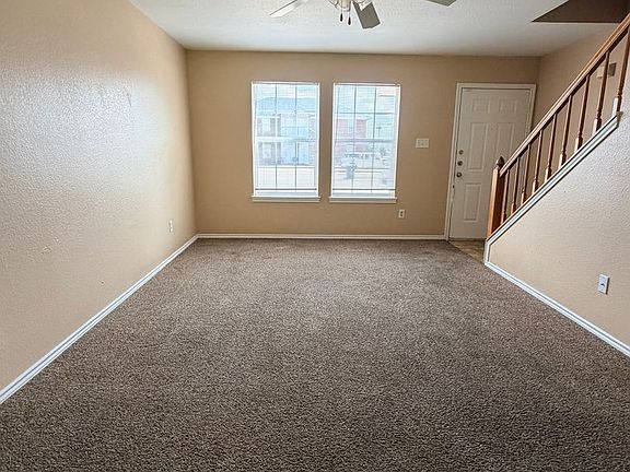 4th image of 5703 Redstone Dr Unit B