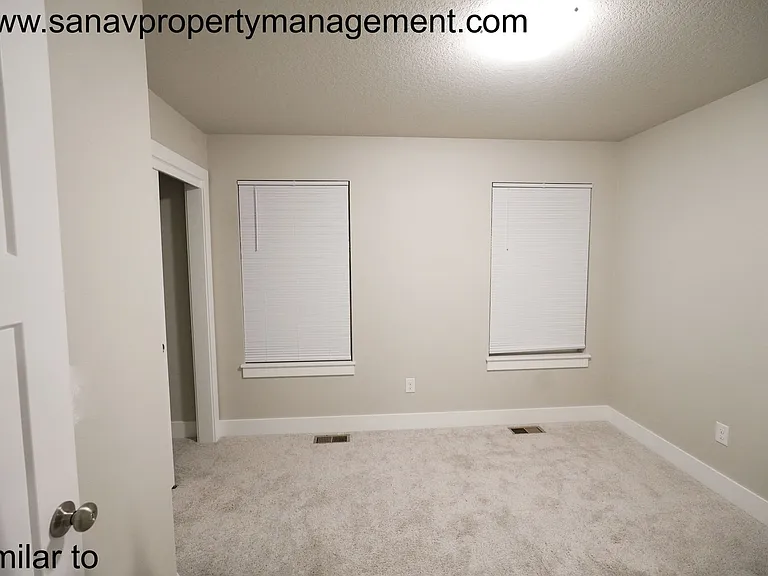 4021 NE 4th St — Photo 18