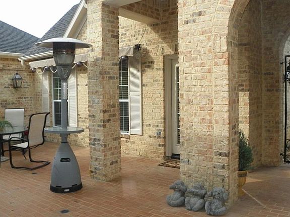 The front courtyard welcomes you to private Casita entrance and main house.