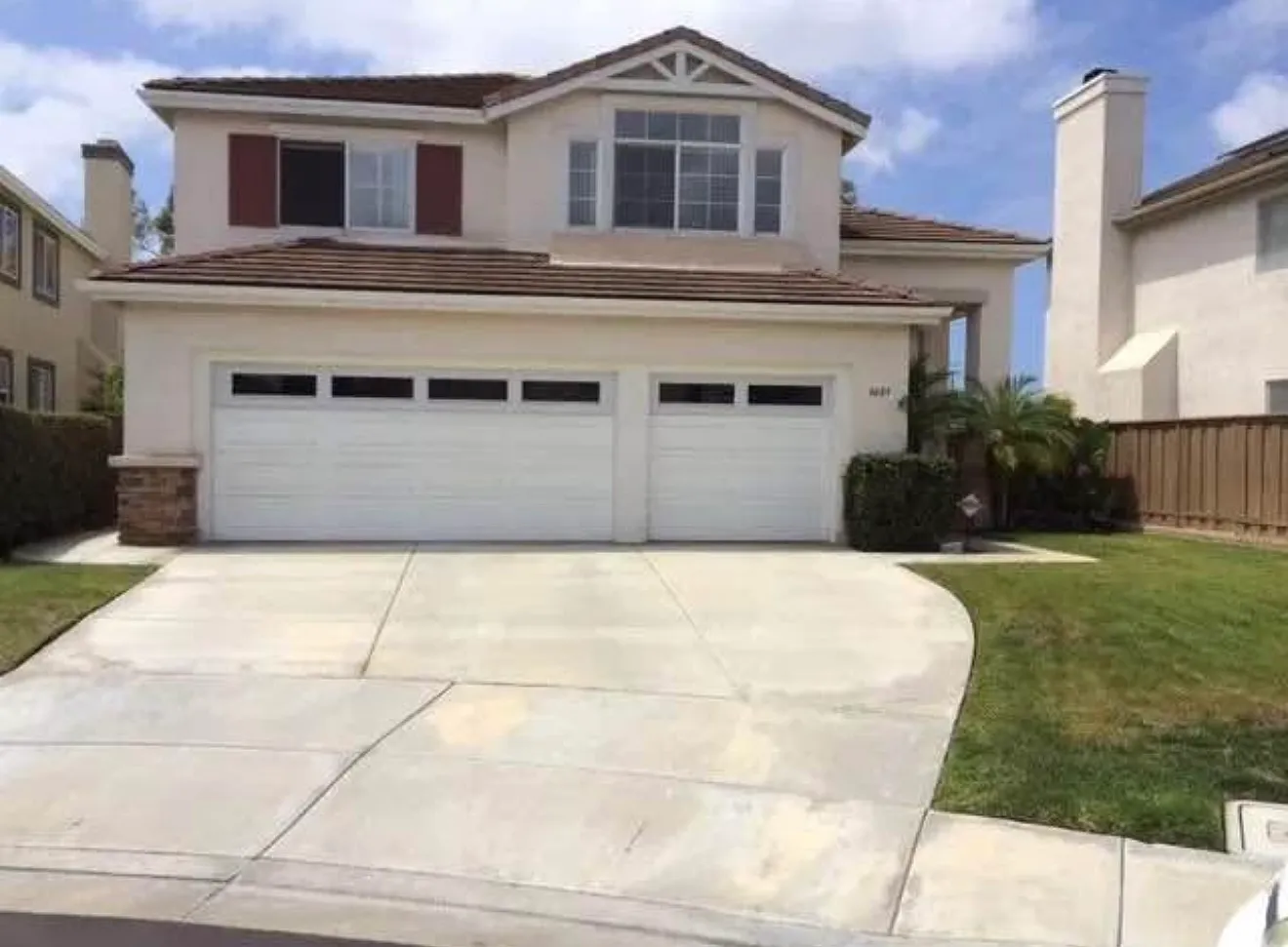 5 bed, 2527 sqft, $1,350 — Photo 1