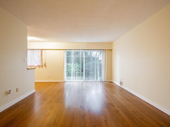 3rd image of 10780 Ryan Rd