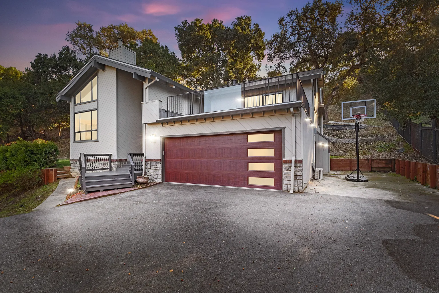 17205 Holiday Dr photo 1