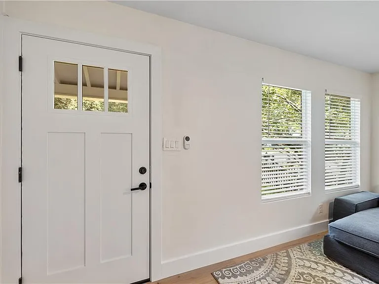 4501 Avenue B #A — Photo 2
