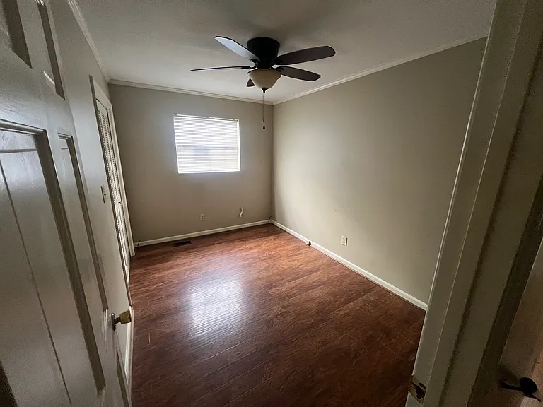 940 Robin Hood Dr NW — Photo 5