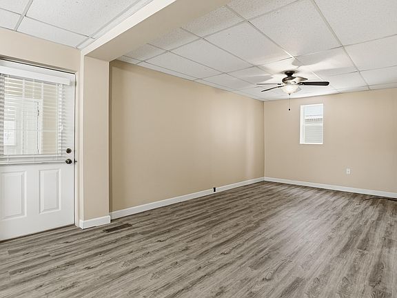 5th image of 117 N 3rd Ave