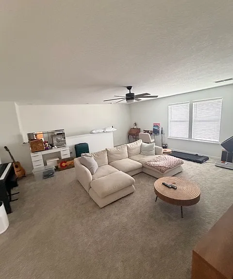 100 Salazar St — Photo 14