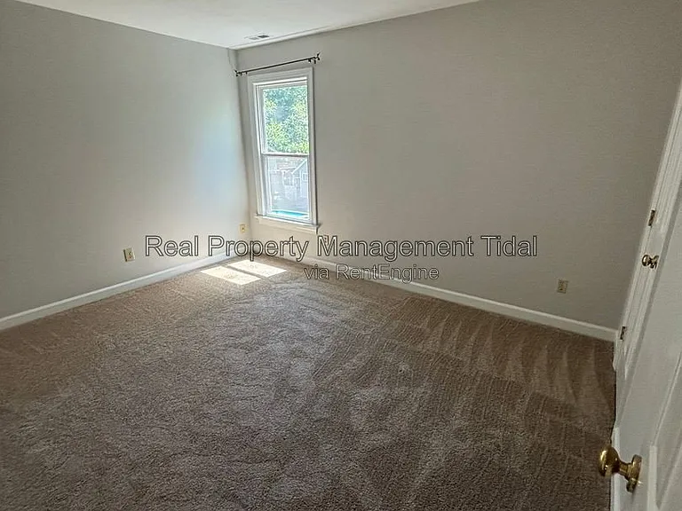 8956 Belgrave Ave — Photo 18