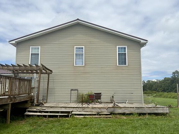 3rd image of 357 Frazier Rd