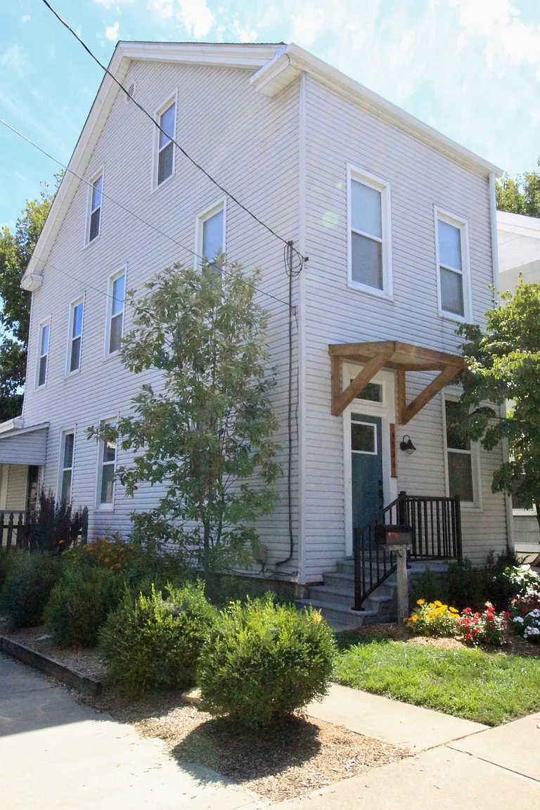4536 Leo St photo 1