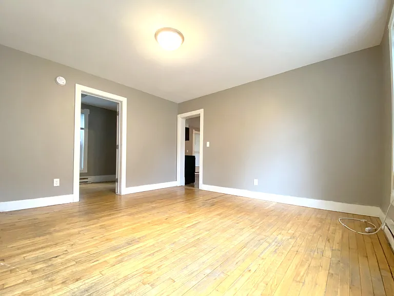 1812 Jackson St NE #1 — Photo 4