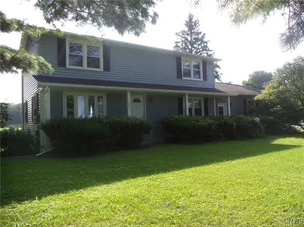 4392 Bussey Rd, Syracuse, NY 13215