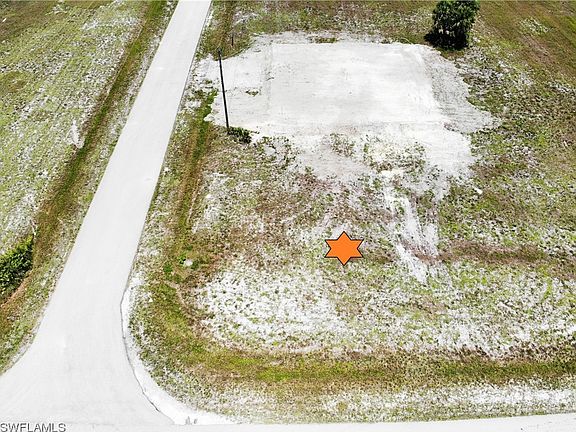 4th image of 3923 NW 41st Ave