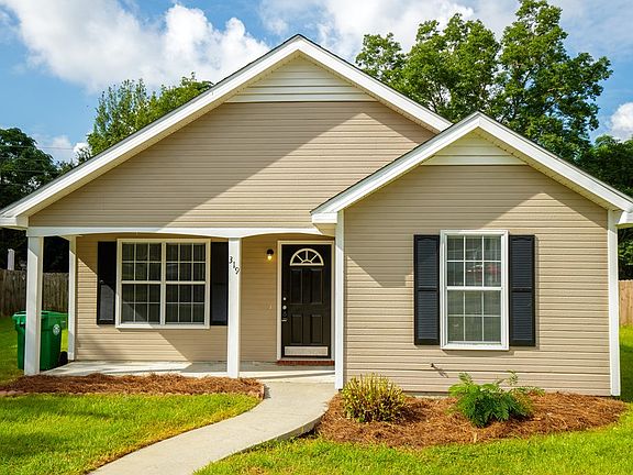 2nd image of 319 Sawgrass Dr