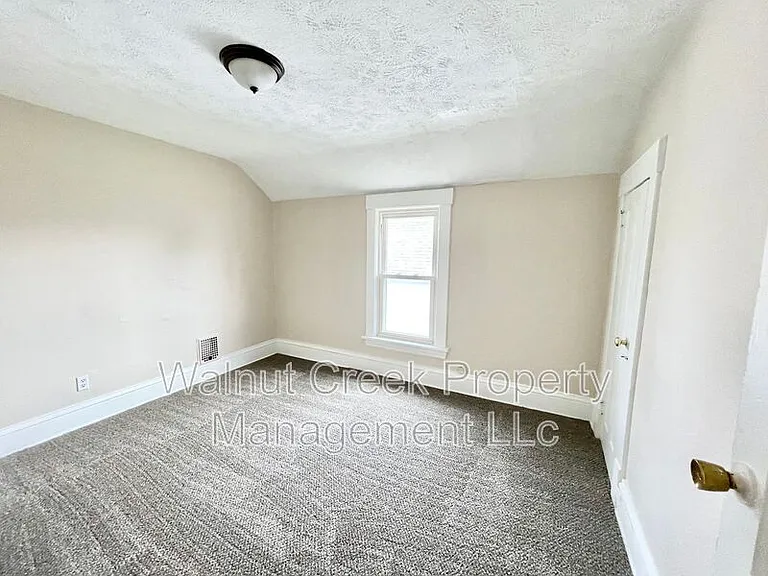 1728-1730 E 30th St #1730 — Photo 10