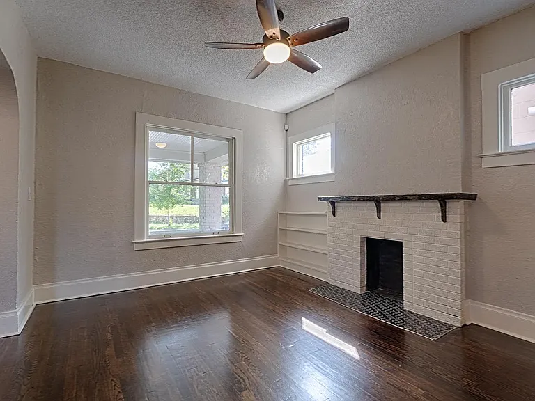 4408 Forest Ave — Photo 12