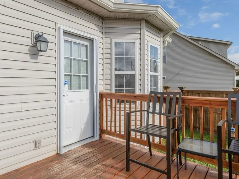 6240 Rocky Top Dr — Photo 8