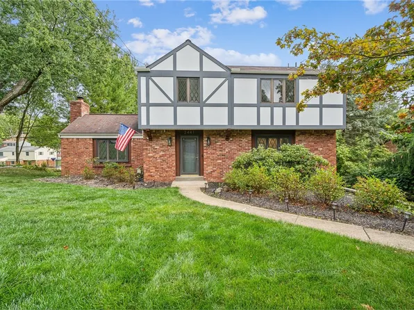 2441 Southvue Dr, Pittsburgh, PA 15241