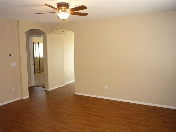 3rd image of 6885 S Cottontail Run Ave